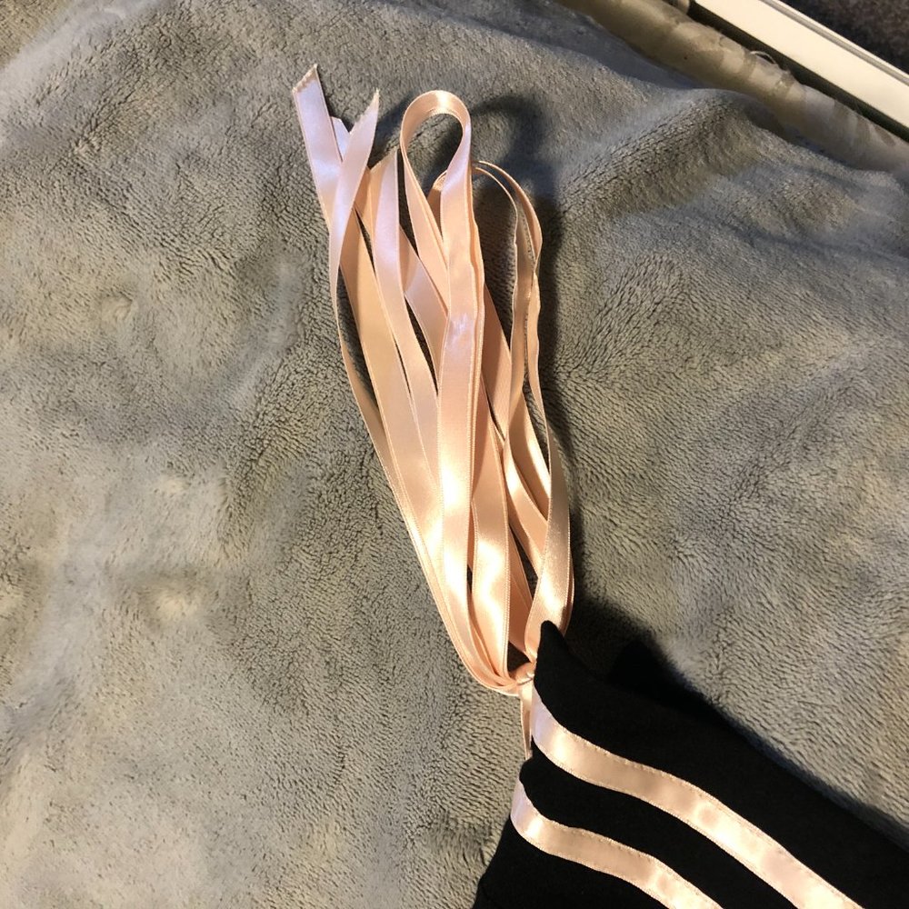 Gorgeous Nicole Miller Halter - Picture 8 of 13